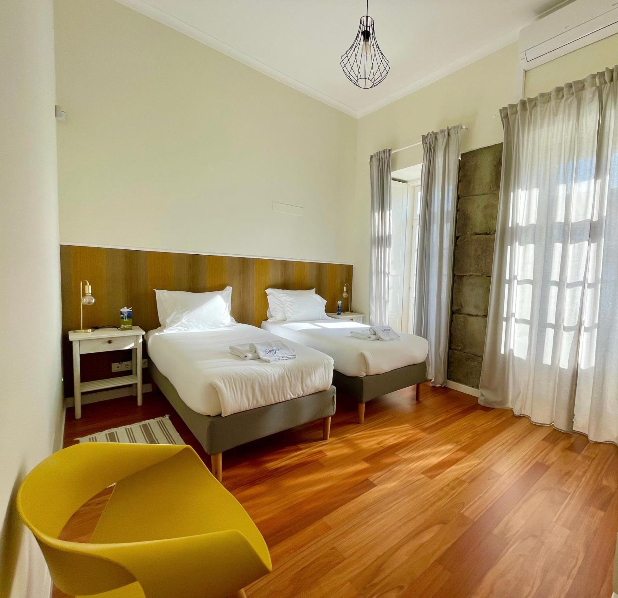 My Angra Charming House Hotel อังกรา ดู เอโรอิสโม ภายนอก รูปภาพ